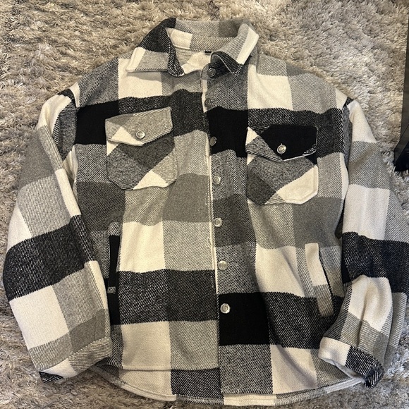 Flannel Button-Up shacket - Picture 1 of 4